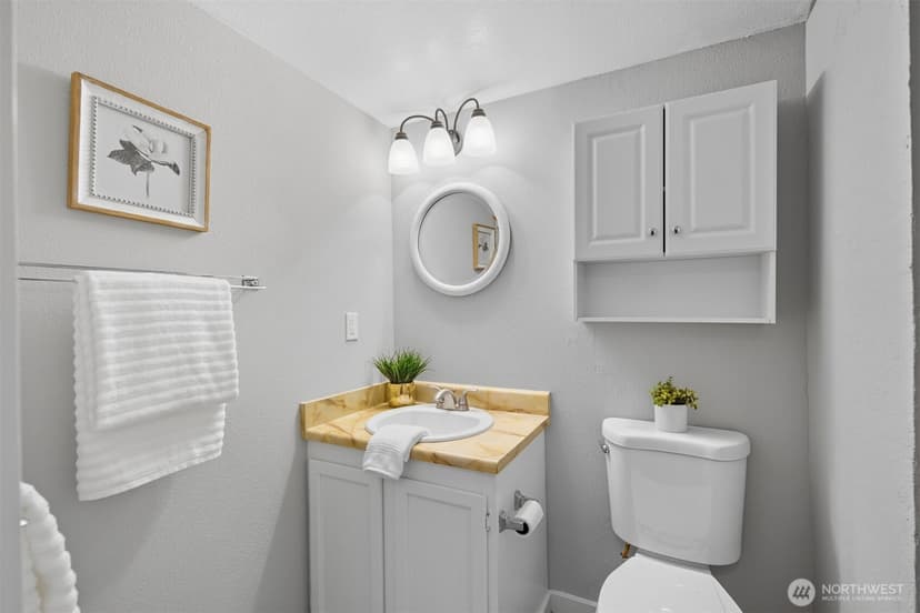 Property photo for 9416 1st Avenue NE #305, Seattle photo 26