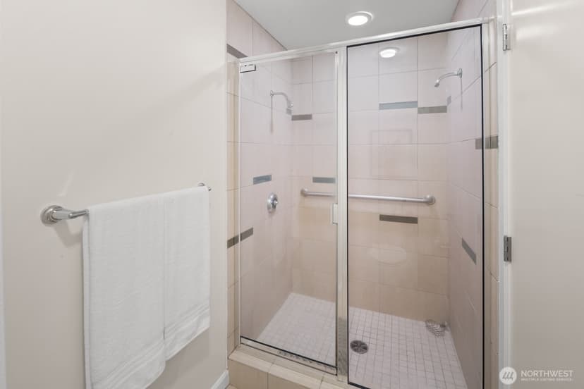 Property photo for 17 W Mercer Street #304, Seattle photo 22