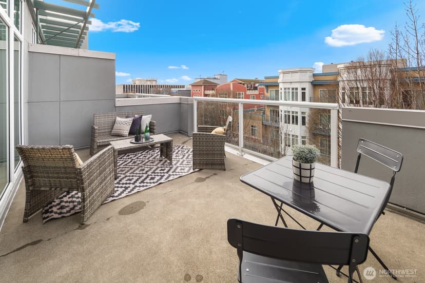 Property photo for 17 W Mercer Street #304, Seattle photo 27