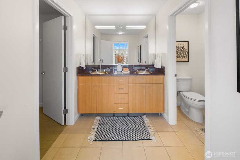 Property photo for 17 W Mercer Street #304, Seattle photo 21