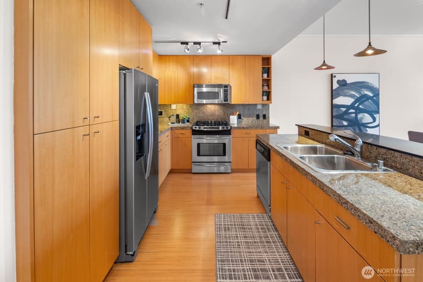 Property photo for 17 W Mercer Street #304, Seattle photo 8