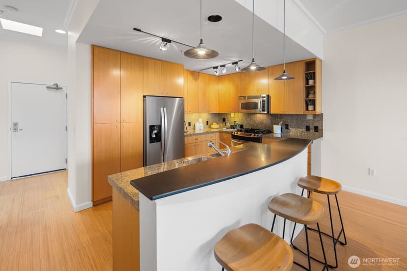 Property photo for 17 W Mercer Street #304, Seattle photo 9