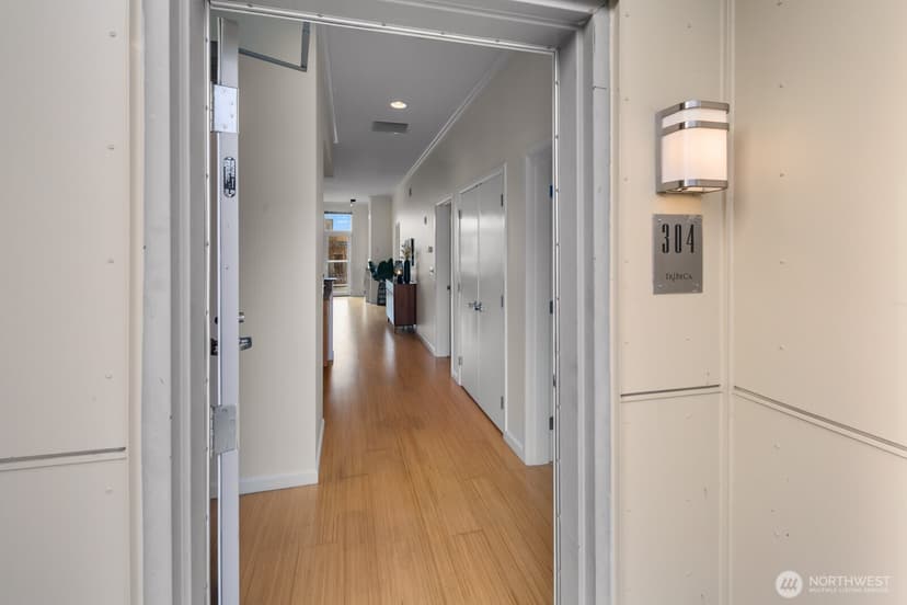 Property photo for 17 W Mercer Street #304, Seattle photo 32