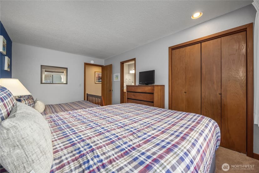 Property photo for 100 Lake Chelan Shores Drive #11-3, Chelan photo 4