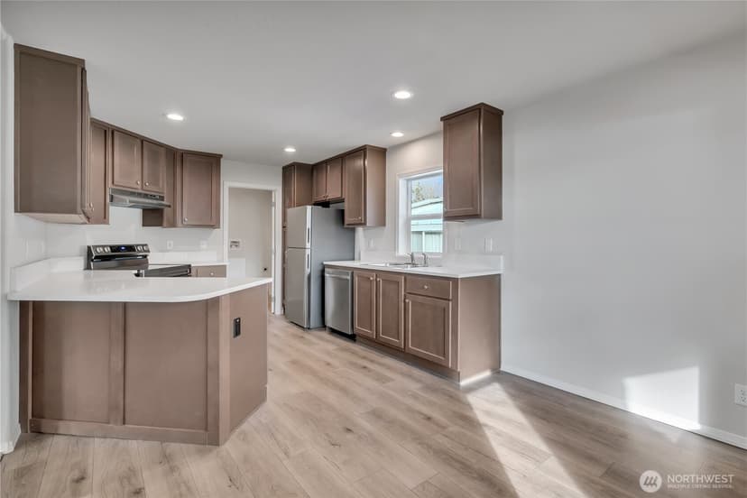 Property photo for 18153 31st Avenue S #323, SeaTac photo 7