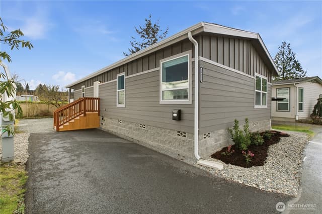 Property photo for 18153 31st Avenue S #323, SeaTac photo 2