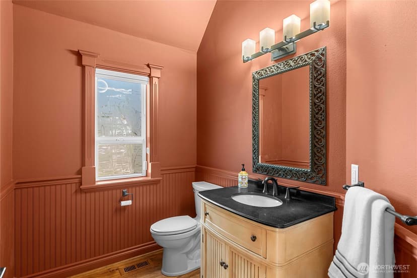 Property photo for 10755 North Road, Leavenworth photo 15
