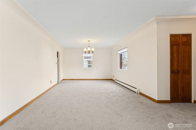Property photo for 408 8th Avenue NE, Puyallup photo 5