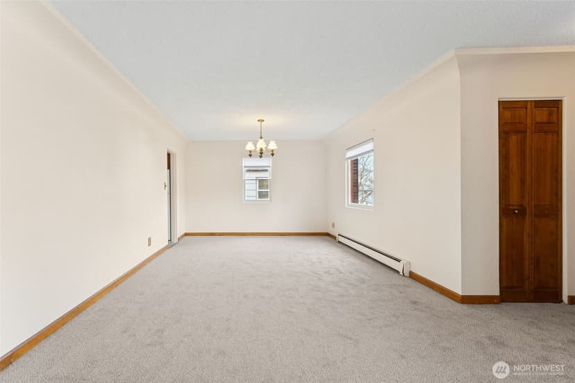 Property photo for 408 8th Avenue NE, Puyallup photo 5