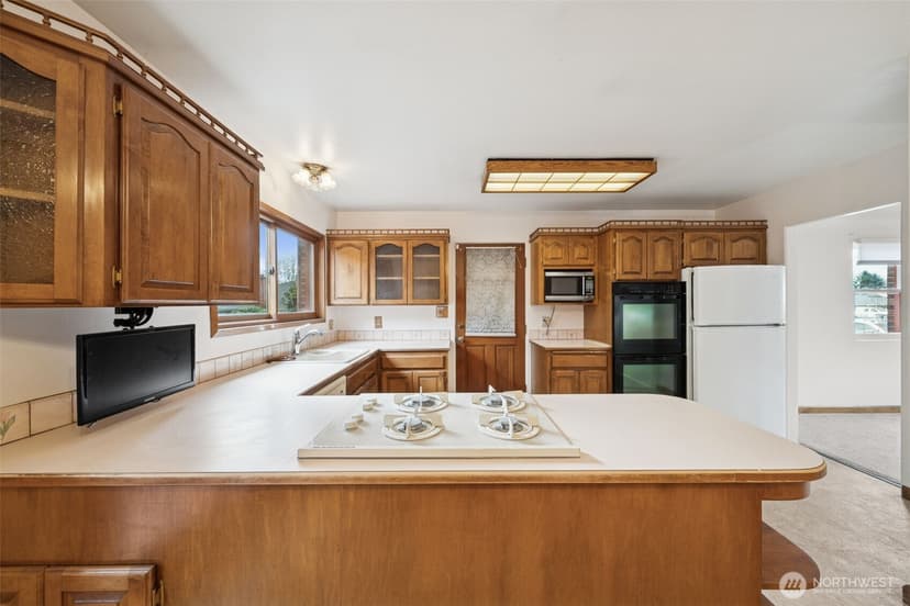 Property photo for 408 8th Avenue NE, Puyallup photo 8