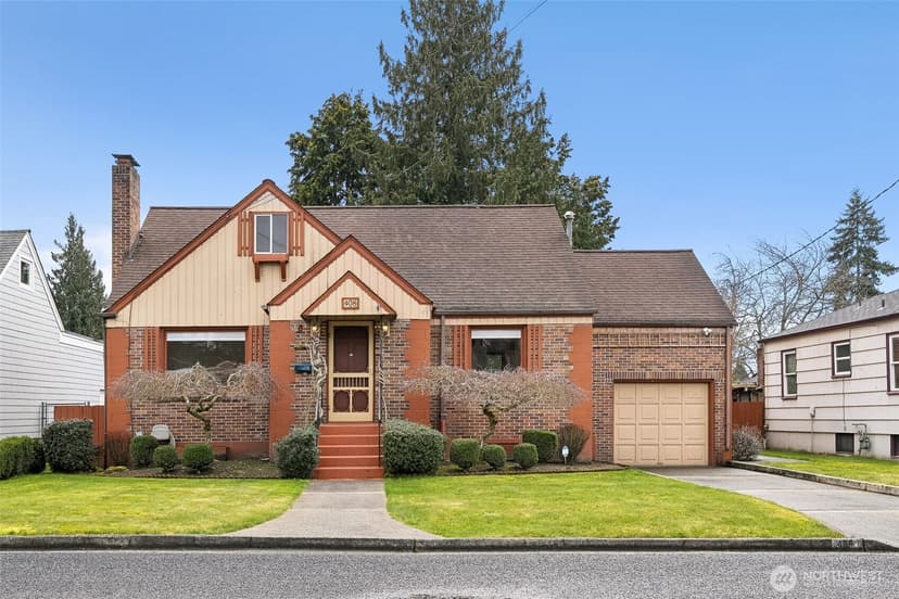 Property photo for 408 8th Avenue NE, Puyallup
