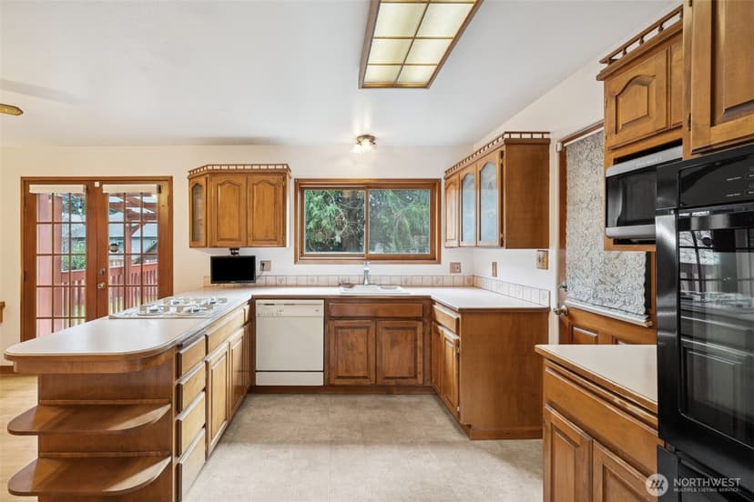 Property photo for 408 8th Avenue NE, Puyallup photo 6