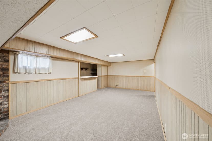 Property photo for 408 8th Avenue NE, Puyallup photo 18