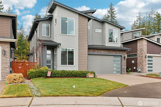 Property photo for 14430 199th Avenue E, Bonney Lake photo 2