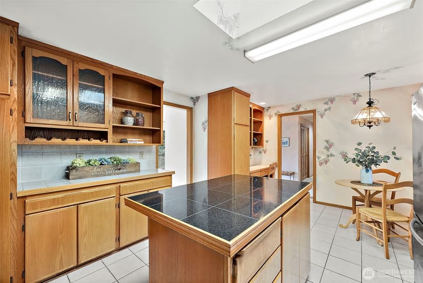 Property photo for 8875 Banner Road SE, Port Orchard photo 9