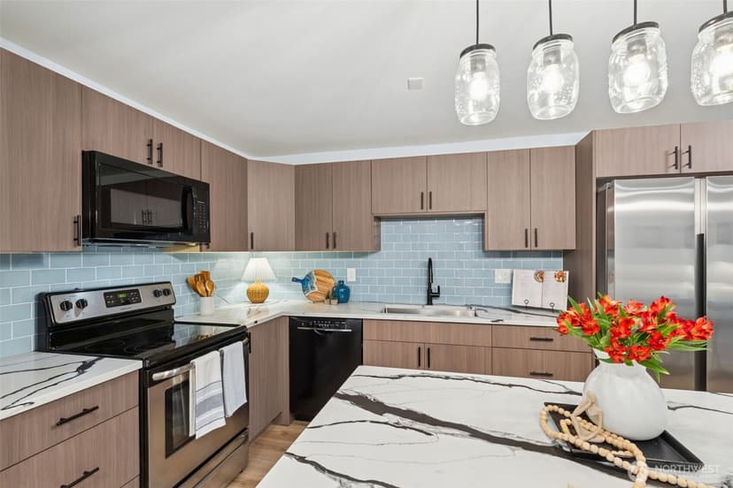 Property photo for 700 Front Street S #B103, Issaquah photo 6