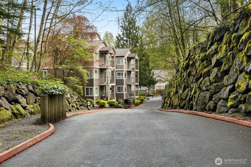 Property photo for 700 Front Street S #B103, Issaquah photo 2