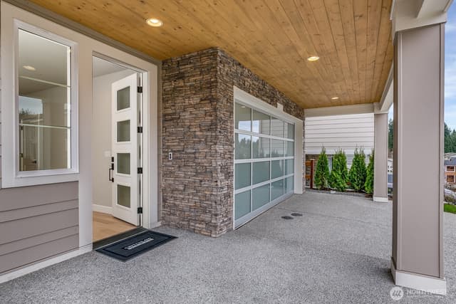 Property photo for 20316 94th Drive NE, Bothell photo 2