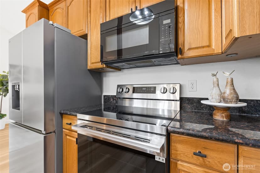 Property photo for 12429 NE 130th Court #G304, Kirkland photo 9