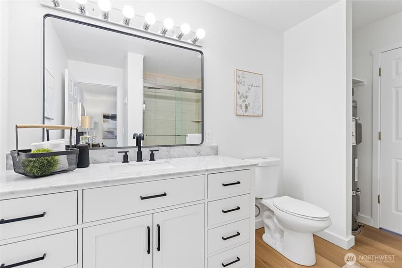 Property photo for 12429 NE 130th Court #G304, Kirkland photo 25