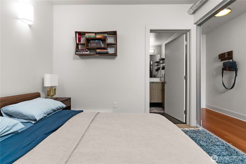 Property photo for 530 Broadway E #208, Seattle photo 8