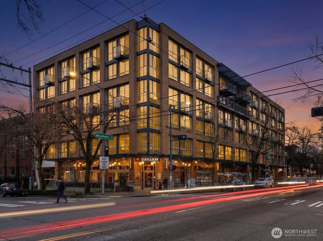 Property photo for 530 Broadway E #208, Seattle