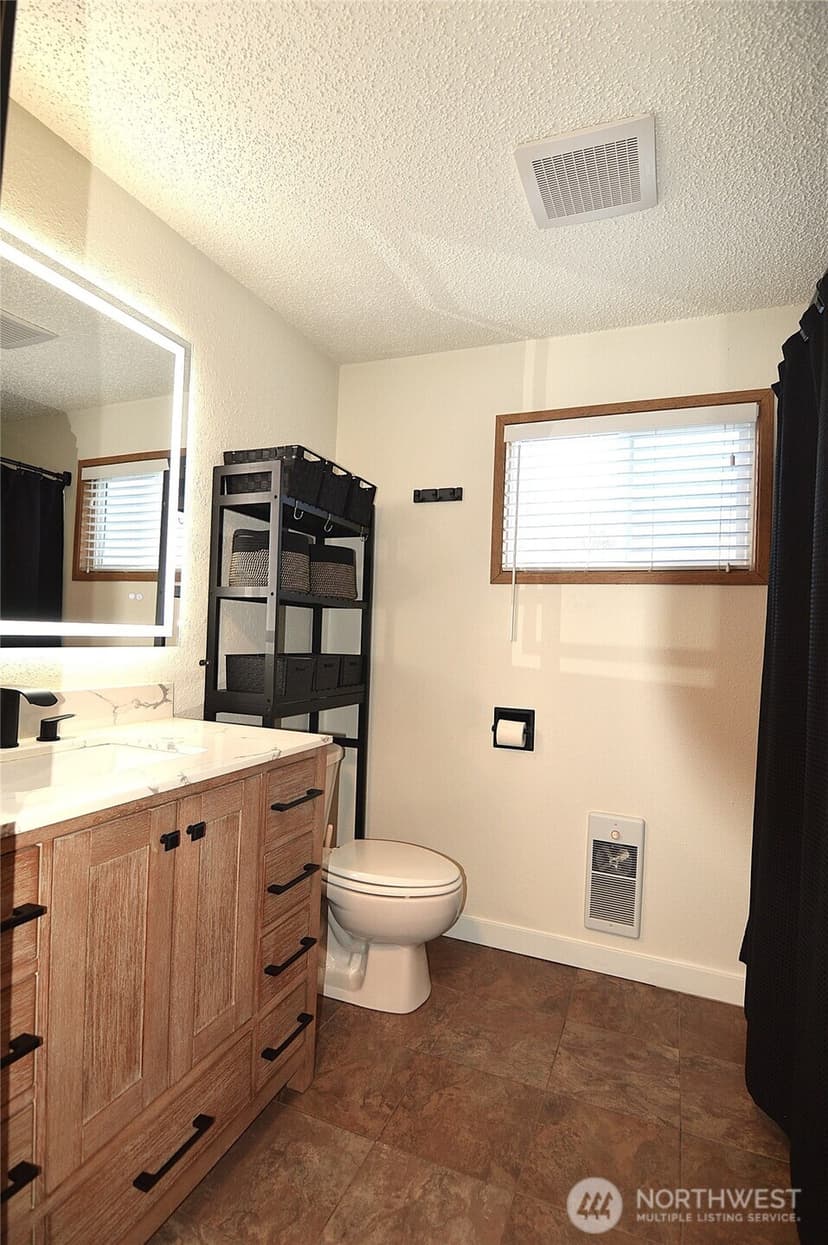 Property photo for 895 Wawona Avenue SW, Ocean Shores photo 28