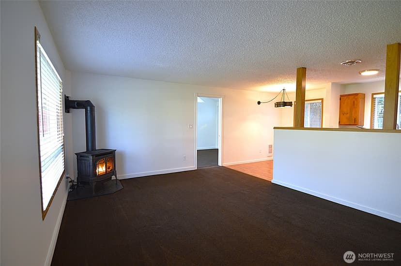 Property photo for 895 Wawona Avenue SW, Ocean Shores photo 11