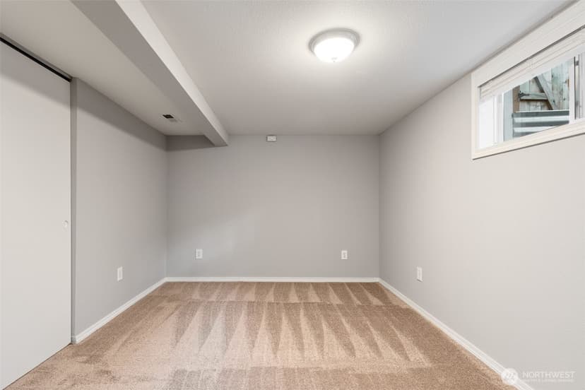 Property photo for 2034 E Harrison Street, Tacoma photo 32
