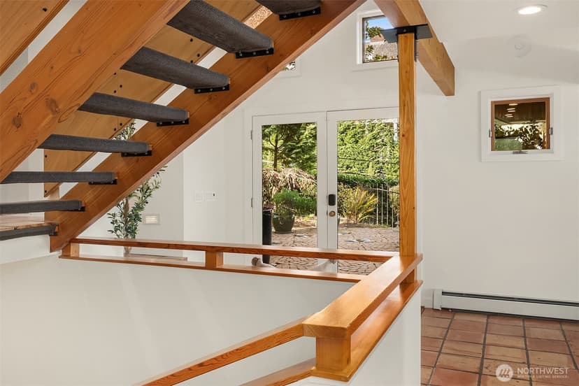Property photo for 632 35th Avenue, Seattle photo 21