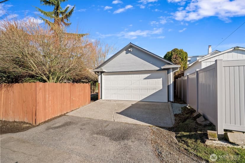 Property photo for 828 Hoyt Avenue, Everett photo 38