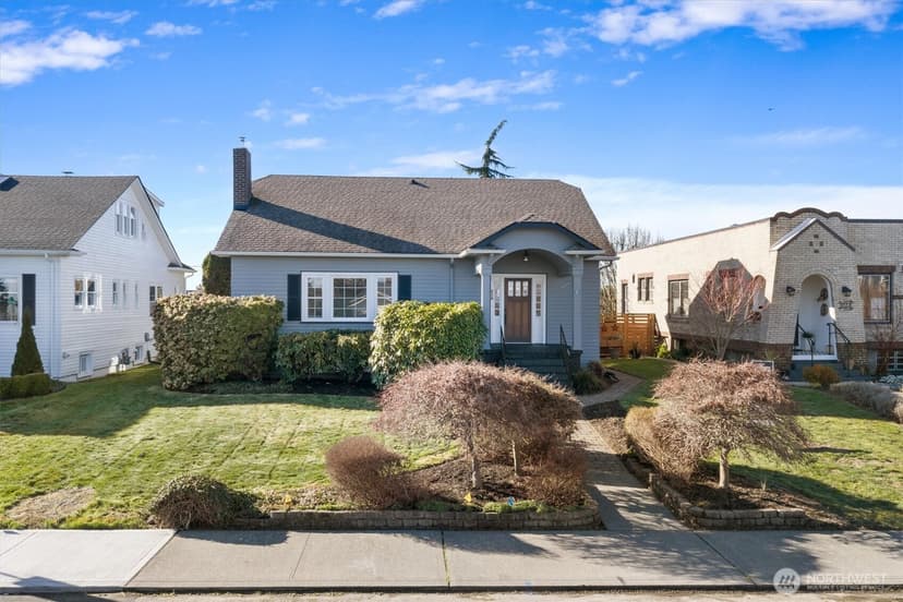 Property photo for 828 Hoyt Avenue, Everett
