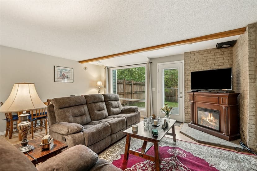 Property photo for 6504 109th Street E, Puyallup photo 3