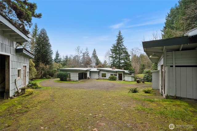 Property photo for 3649 Long Lake Road SE, Port Orchard photo 4