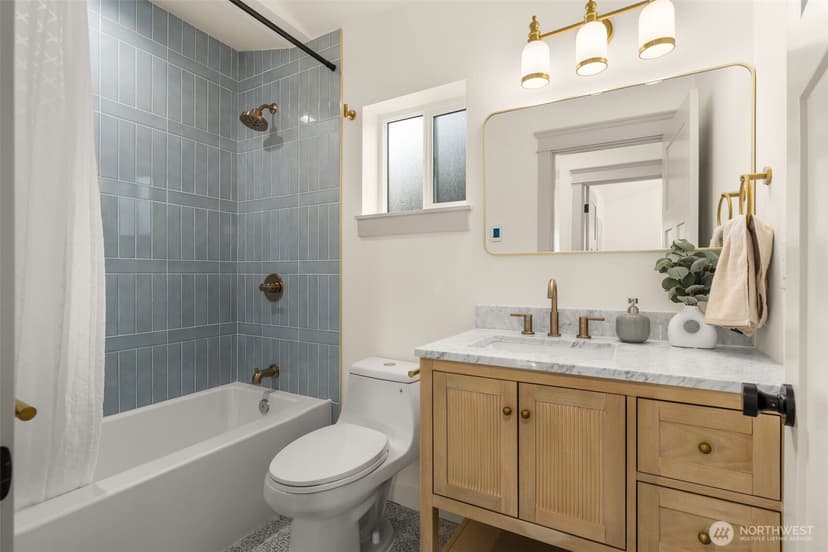 Property photo for 2330 17th Avenue S, Seattle photo 20