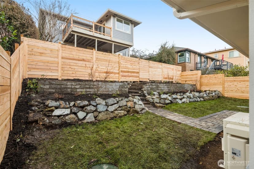 Property photo for 2330 17th Avenue S, Seattle photo 27