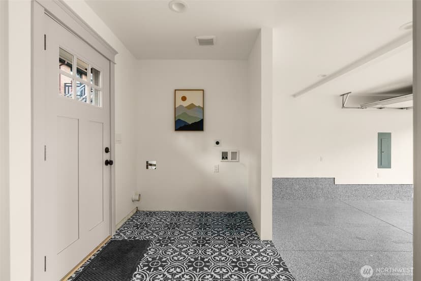 Property photo for 2330 17th Avenue S, Seattle photo 24
