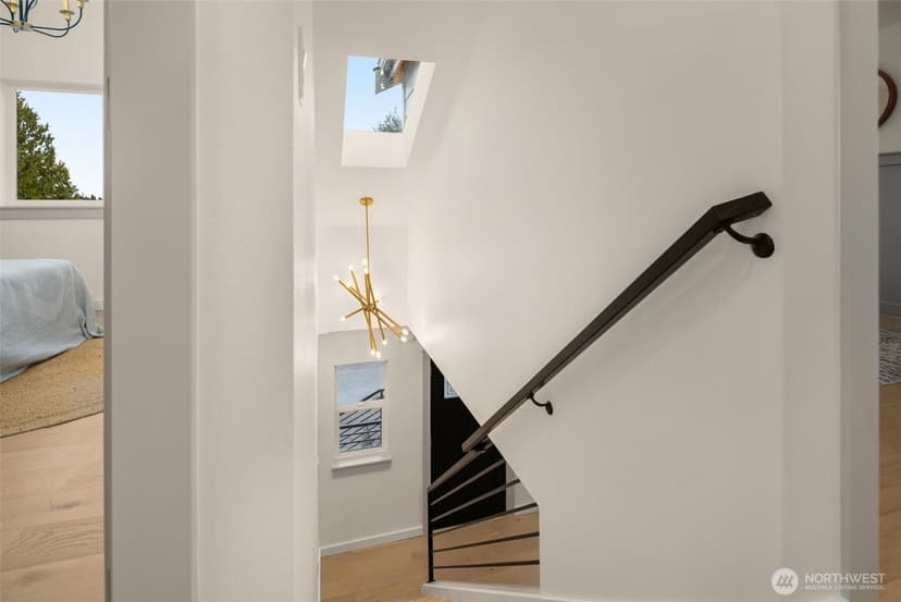 Property photo for 2330 17th Avenue S, Seattle photo 13