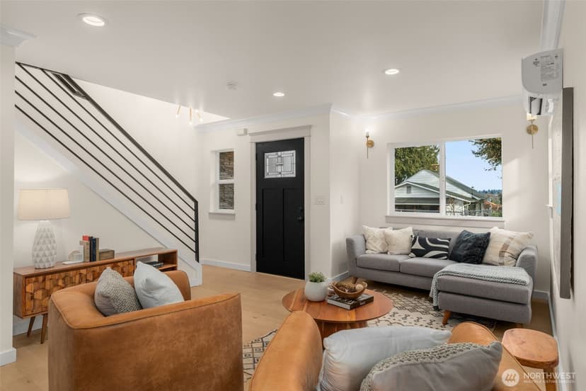 Property photo for 2330 17th Avenue S, Seattle photo 6