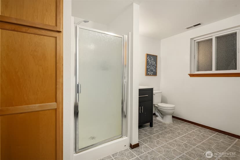 Property photo for 1002 S 194th Street, SeaTac photo 29
