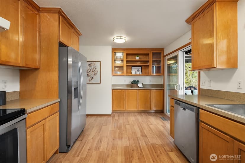 Property photo for 1002 S 194th Street, SeaTac photo 12