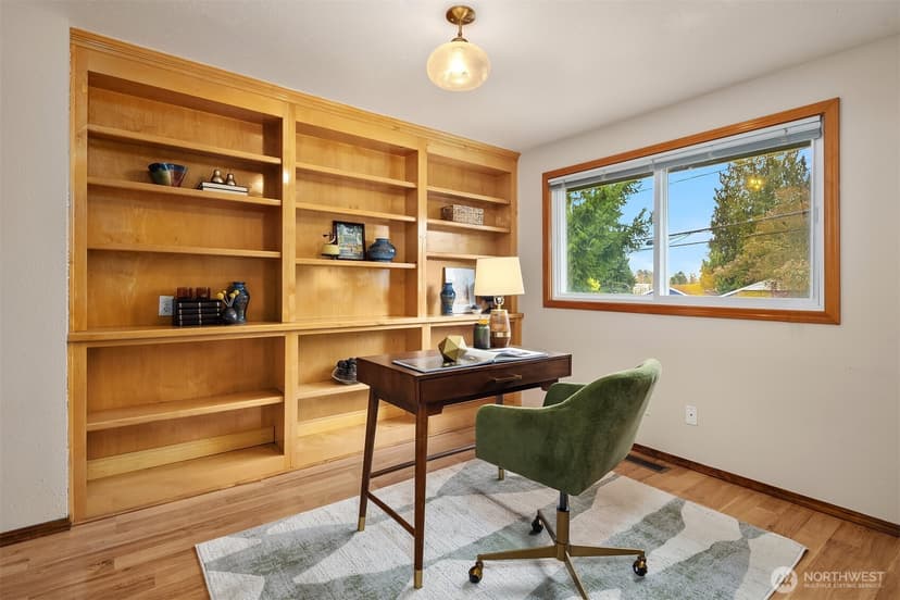 Property photo for 1002 S 194th Street, SeaTac photo 17