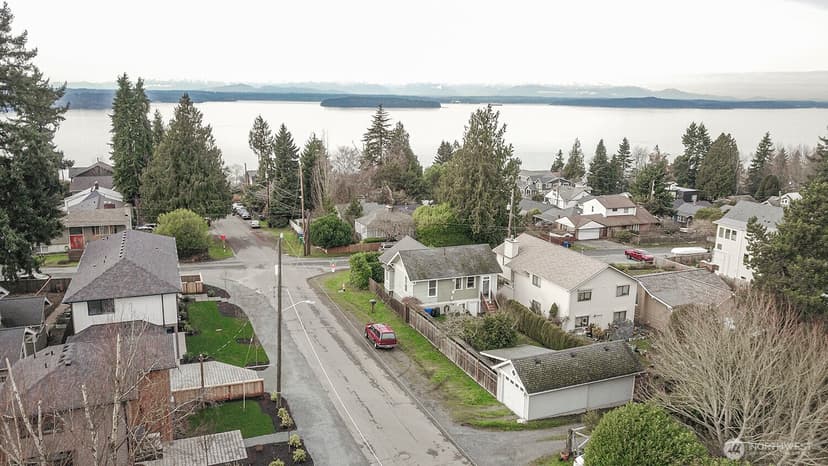 Property photo for 4319 SW 102nd Street, Seattle photo 7