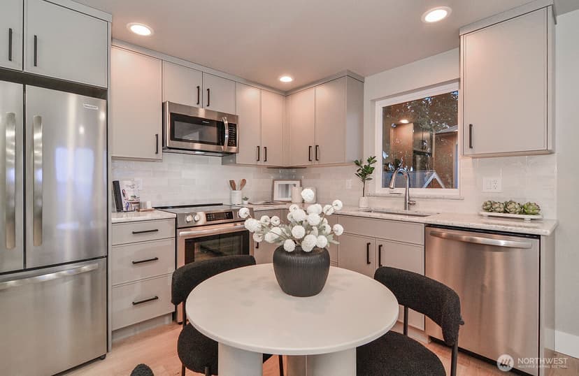 Property photo for 4319 SW 102nd Street, Seattle photo 18