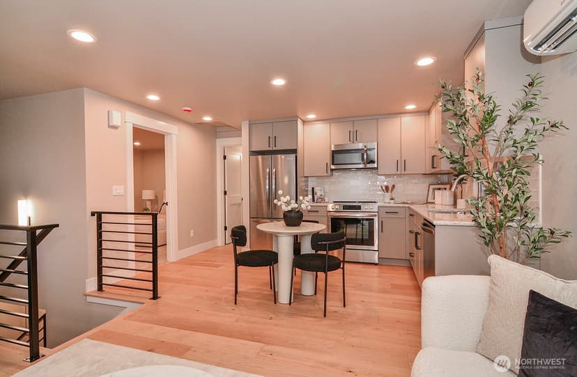 Property photo for 4319 SW 102nd Street, Seattle photo 15