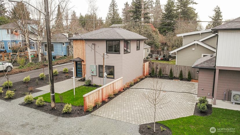 Property photo for 4319 SW 102nd Street, Seattle photo 5