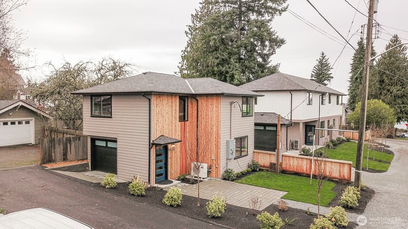 Property photo for 4319 SW 102nd Street, Seattle photo 2