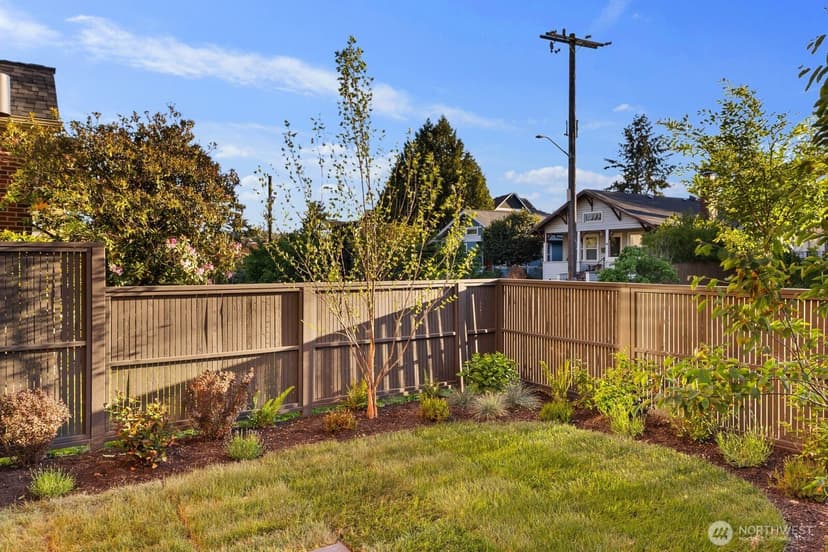 Property photo for 3204 33rd Avenue S, Seattle photo 18