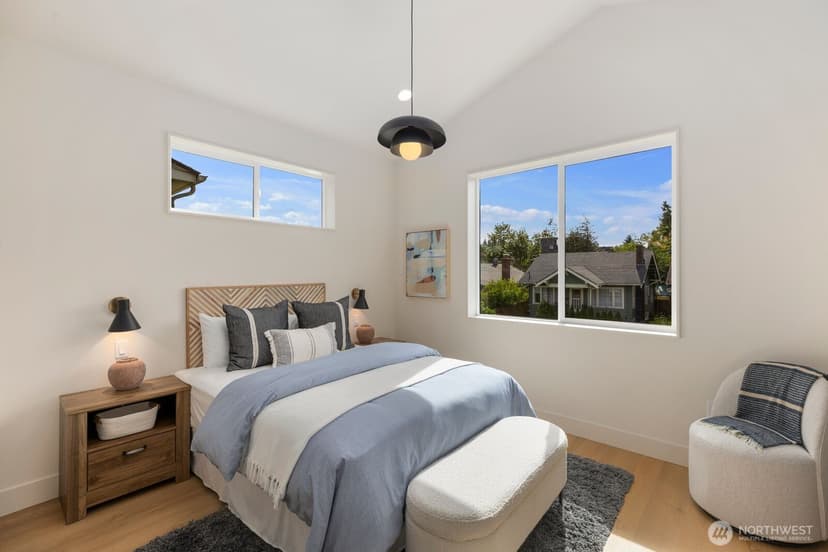 Property photo for 3204 33rd Avenue S, Seattle photo 12