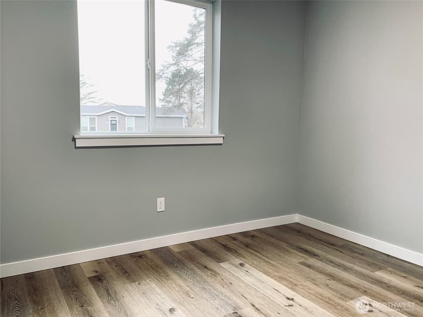 Property photo for 520 Dolphin Avenue NE, Ocean Shores photo 10